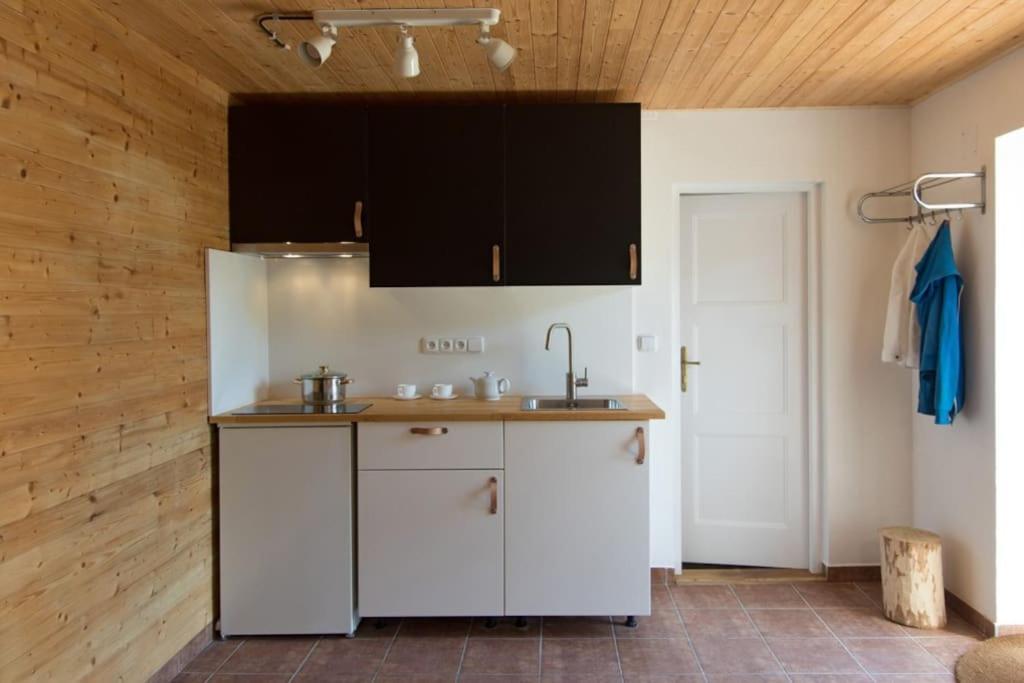 Casa Linum. U Centra Zlina S Atmosferou Venkova. Apartman Kültér fotó